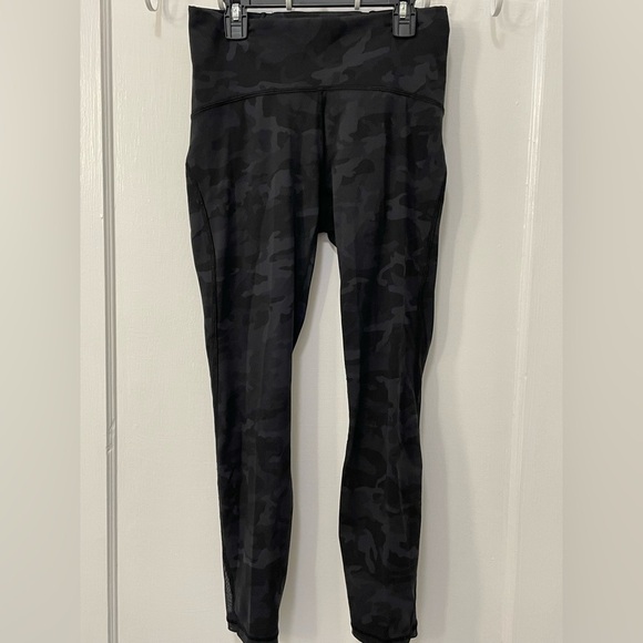 Lululemon Train Times Crop *25” Incognito Camo Multi Grey / Black - Picture 3 of 10